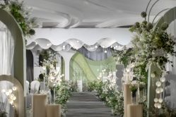 -MECCI婚礼摄影跟拍(红东方广场店)