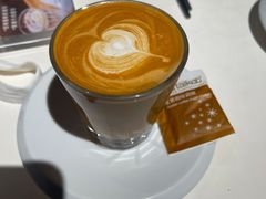 龙虎拿铁-sugarman espresso素饮糖人高新咖啡工厂