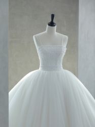 -不晚国际婚纱礼服