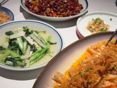 -八府香鸭·啫啫煲(华山路店)