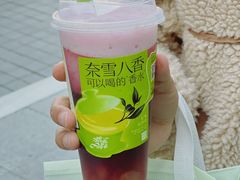 -奈雪的茶(M+世纪都会广场店)