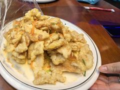 -老码头黑皮肘子锅包肉熏酱水饺(文政街店)