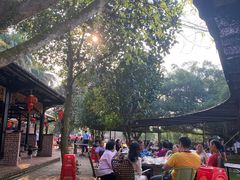 -侯臣咖啡文化村