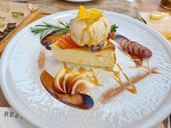 -Mark&Mars Restaurant