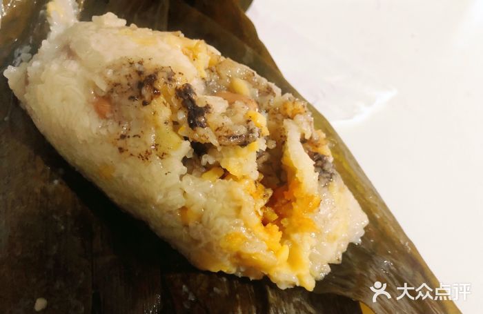 粽氏清源(大南路店)招牌蛋黄咸肉粽图片