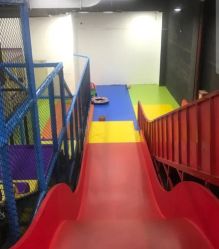 -蹦贝运动中心·蹦床·攀岩·闯关(龙岗店)