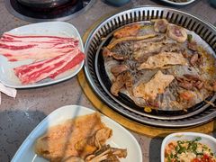 -金滏山·烤肉海鲜火锅自助(襄阳万达店)