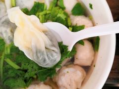 -手劲鱼丸馄饨铺(哈一百店)