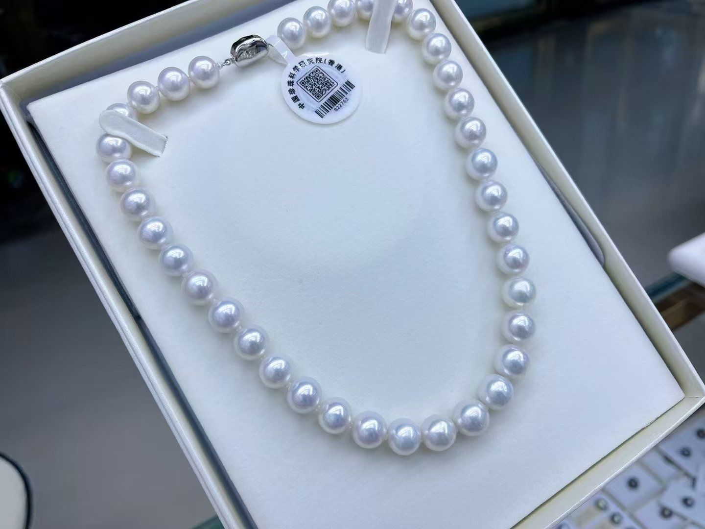 真正的赛澳白项链, 爱迪生项链!
1