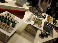 -凤冠假日酒店自助餐
