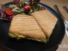 -HELLO 27 意面·沙拉·帕尼尼