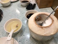-烹然四季椰子鸡火锅(团结湖总店)