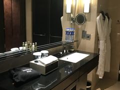 -广州天河希尔顿酒店