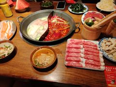 -萍姐火锅·公路夜市(武汉首店)