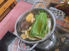 菌汤小火锅-丽江庭院之爱在路上(西单店)
