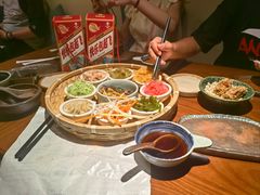 -包整·丝娃娃(一览甲秀楼风景店)