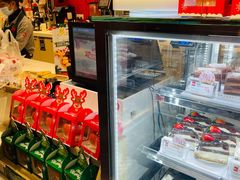 -85度C(生甜甜圈研究工坊·上海平凉店)