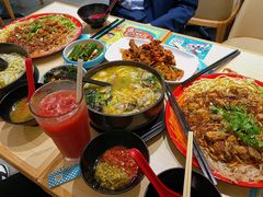 -灵芝妹子海鲜米线(劳动公园店)