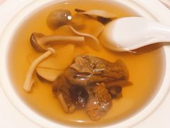 姬松茸炖汤-得月楼·省级非遗·传统苏帮菜(观前店)