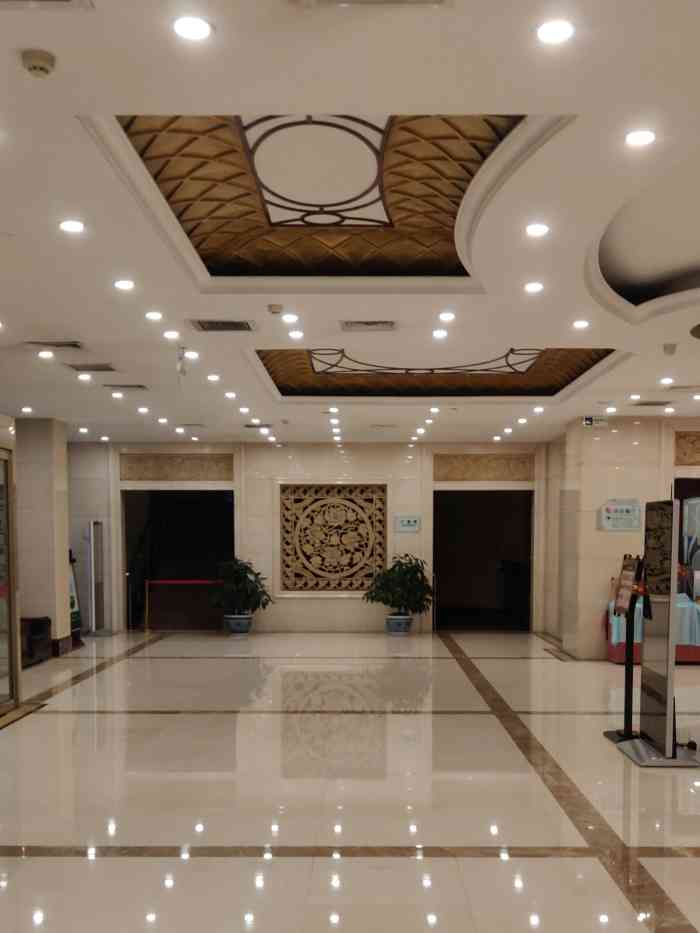 瑞成大酒店-"整体来说这个价位配这个酒店还是可以的,感.