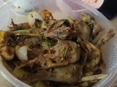 主打的干锅鸭头-安诚居干锅鸭头(八角店)