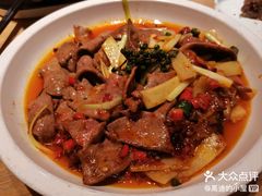 -川堂风·跷脚牛肉·乐山爆炒(宝山日月光店)