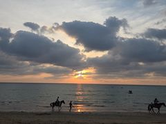 -卡马拉海滩