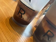 -星巴克臻选(上海合生汇1F店)