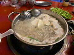-老石黑山羊毛驴肉火锅(金凯广场店)