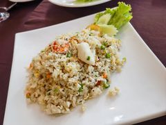 -Neary Khmer Restaurant