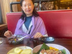 -春天里餐厅·云南创意菜特色美食(束河店)
