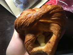-红宝石·鲜奶小方·海派西点房(南翔店)