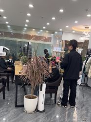 -藤野造型烫染·漂发