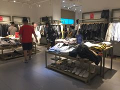 -URBAN REVIVO(北京斯普瑞斯奥特莱斯店)