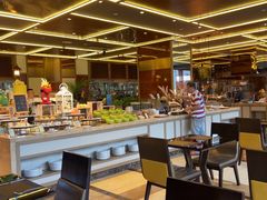 -大中华希尔顿酒店-念自助餐·嗨啤·小龙虾