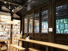 -猫的天空之城概念书店(杭州南宋御街店)