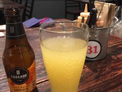 -Ribs & Burgers The Rocks