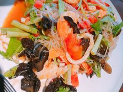 酸辣海鲜粉丝沙拉-Local泰莲庭(虹鳟鱼店)