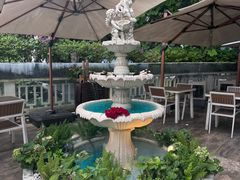 -Mark&Mars Restaurant