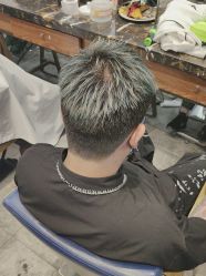 点击看大图 -T.1 hair salon烫染接发