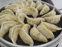 荤三鲜-老王烫面角(北京路店)