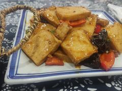 -八两八金·莱芜特色炒鸡(市南漳浦路店)