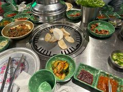 -欧巴炭烤肉오빠숯불구이(南京东路店)