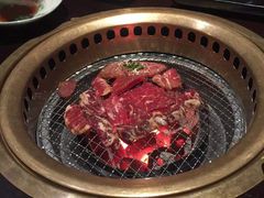 -山川小町·极番烧肉(新地假日广场店)