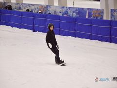 -乔波室内滑雪场