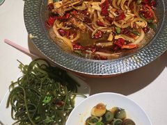 -小鱼小牛·鱼牛干锅·脆鱼火锅(世欧广场店)