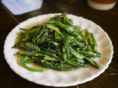 素炒水性杨花-民食香·腊排骨野生菌美食(木府店)
