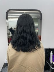 -诗悦发型SALON·圣罗兰店