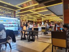 -大中华希尔顿酒店-念自助餐·嗨啤·小龙虾
