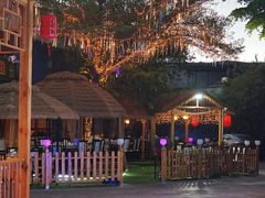 -三亚火车头万人海鲜广场